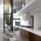 Мур-Парк Резиденция (Moore Park Residence) в Канаде от Drew Mandel Architects.