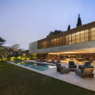 Дом Ипес (Ipes House) в Бразилии от MK27 & Lair Reis.