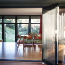 Дом на берегу (Venus Bay Bach) в Австралии от MRTN Architects.