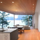 Дом на острове (Gambier Island House) в Канаде от Mcfarlane Biggar Architects + Designers.