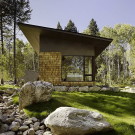 Гостевой дом (Fish Creek Compound Guest House) в США от Carney Logan Burke Architects.