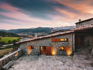 Реконструкция домов (Rehabilitacion en la Cerdanya) в Испании от dom - arquitectura.