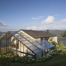 Дом у озера (House on the Lake) в Колумбии от De La Carrera – Cavanzo Arquitectura.