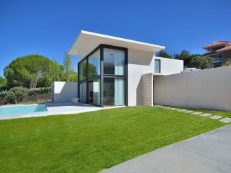 Модульная резиденция (Modular Residence) в Испании от Unique Houses.