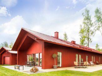 Красный дом в Швеции