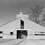 Дом Ванна Вентури (Vanna Venturi House) в США от Robert Venturi.