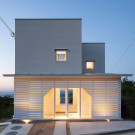 Дом на острове (House on Awaji Island) в Японии от IZUE.