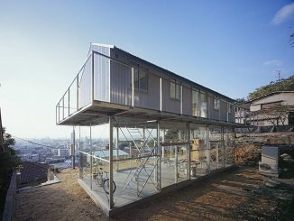 Металлический дом в Японии