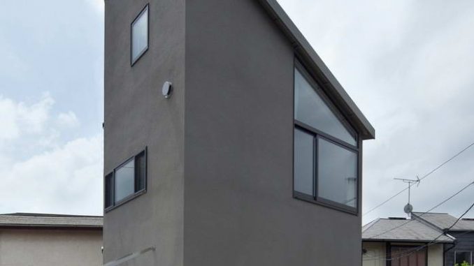 Маленький дом (Small House with Floating Treehouse) в Японии от Yuki Miyamoto Architect. Маленький дом (Small House with Floating Treehouse) в Японии от Yuki Miyamoto Architect.