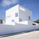 Белый минималистский дом в Испании