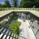 Дом с двором и садом на крыше в Германии