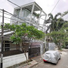 Дом-лофт (CG Loft House) в Индонезии от Budi Pradono Architects.