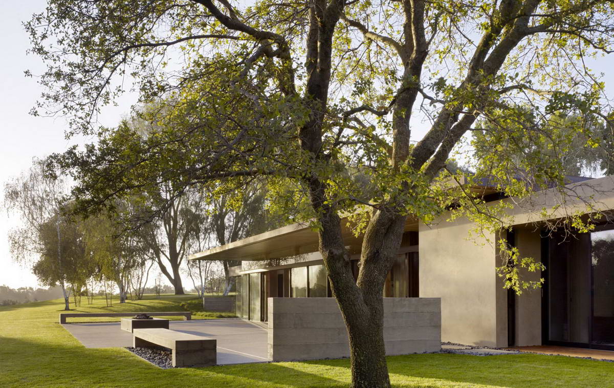 Дом в долине (San Joaquin Valley Residence) в США от Aidlin Darling Design.