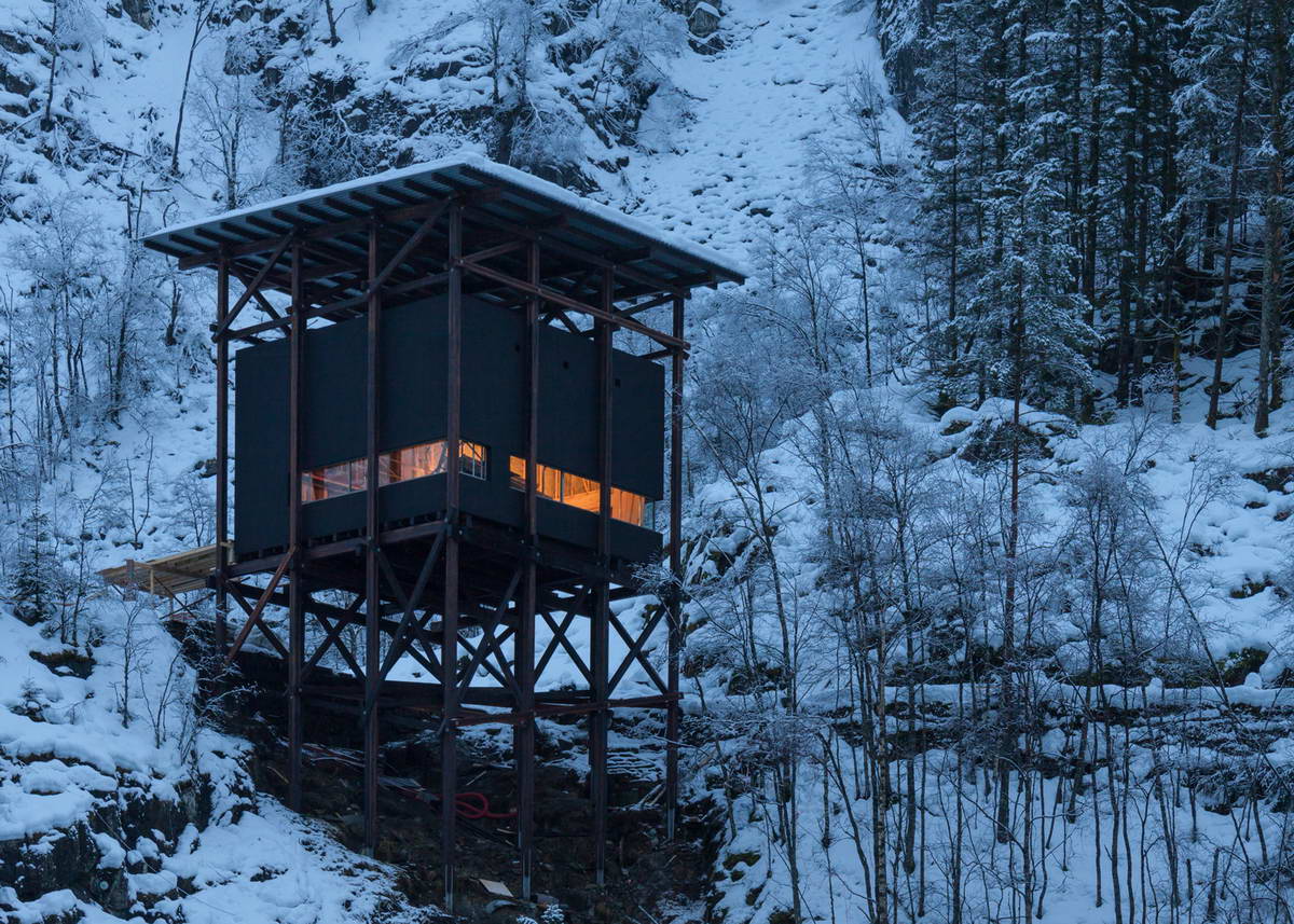 Три здания в исторической шахте в Норвегии