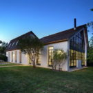 Гостевой дом (WE Guest House) в США от TA Dumbleton Architect PC.
