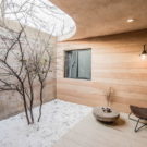 Дом-пещера (Cave House in Loess Plateau) в Китае от hyperSity Architects.