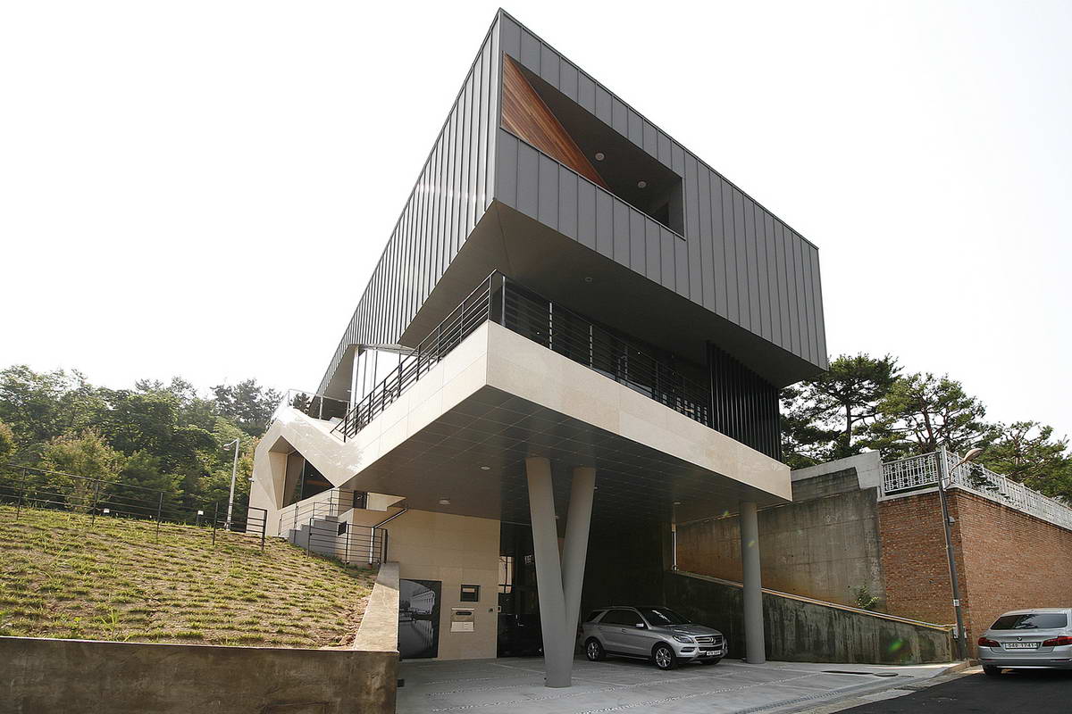 Дом на склоне в Южной Корее