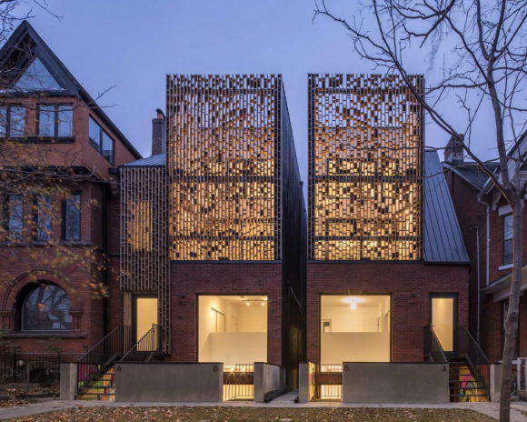 Двойной дуплекс (Double Duplex) в Канаде от Batay-Csorba Architects.