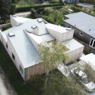 Дом-крыша (The Roof House) в Дании от Sigurd Larsen.