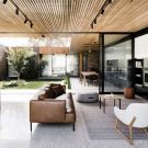 Дом в двором (Courtyard House) в Австралии от FIGR Architecture & Design.