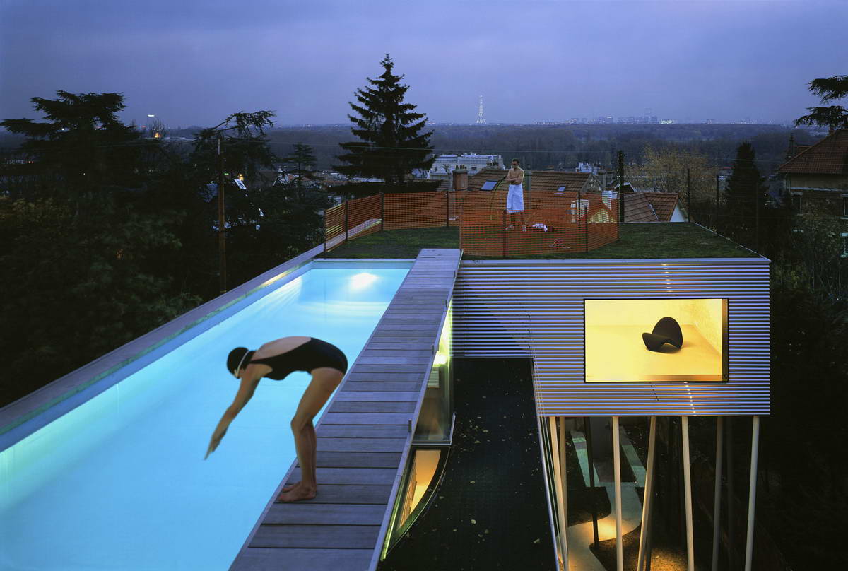 Вилла с бассейном на крыше во Франции