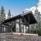 Современная вилла из бруса (Modern Log Villa in Central Finland) в Финляндии от Pluspuu Oy.