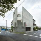 Угловой дом в Японии