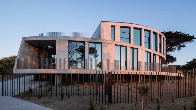 Tidal Arc House 1