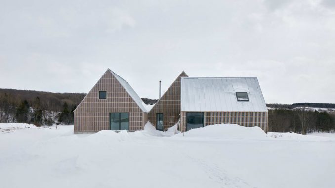 Тройной сельский дом в Канаде