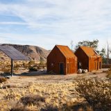 Ржавый домик для отдыха в калифорнийской пустыне
