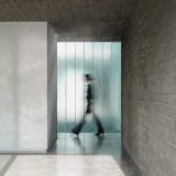 Метафизический дом из бетона и стеклопрофилита