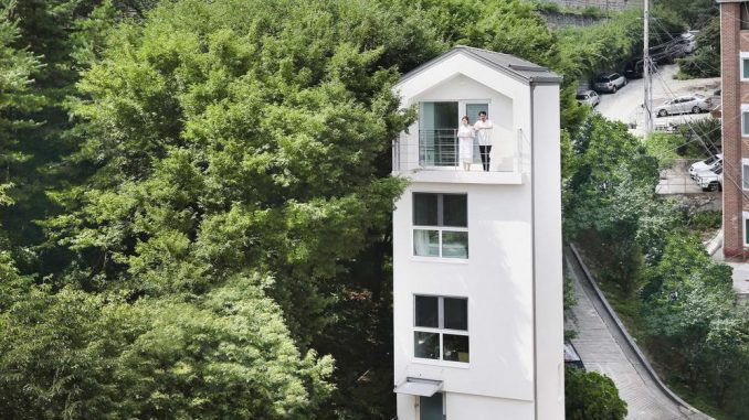 Очень тонкий дом-башня в Южной Корее