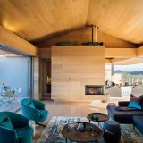 Очень деревянный дом для отдыха с бассейном в ЮАР