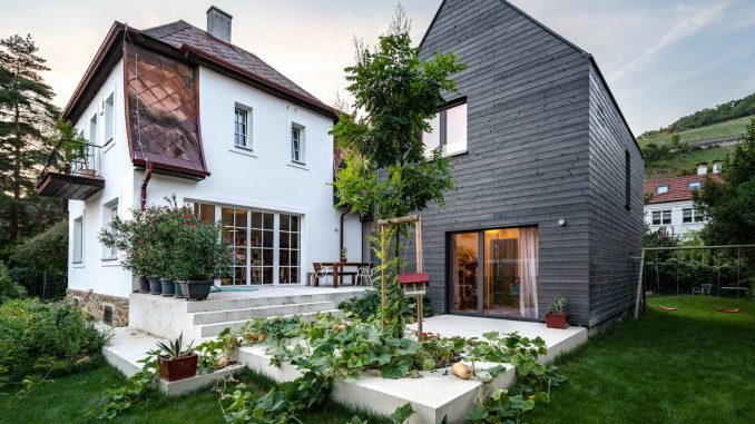 House B 2