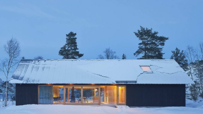Очень шведский дом в стиле barnhouse (дом-сарай) в Швеции Очень шведский дом в стиле barnhouse (дом-сарай) в Швеции
