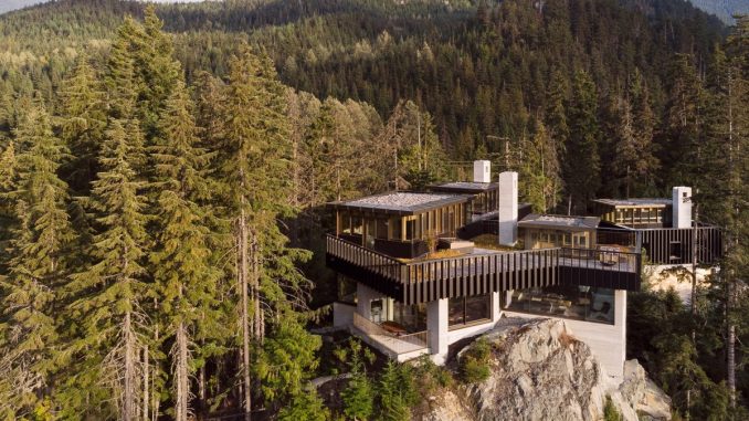 The Rock House 1 Дом на скале, который стал скалой