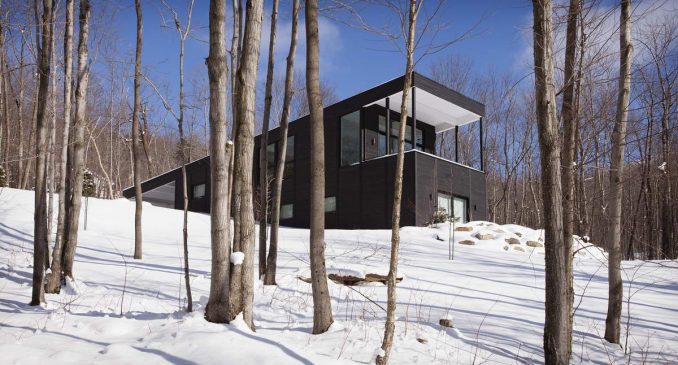 Деревянный дом для загородного отдыха в Канаде