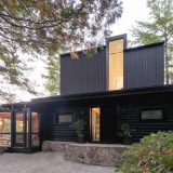 Эффектное обновление дома у озера в Канаде