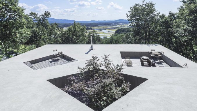 Tilt Roof House 1 Подземный дом с плоской наклонной крышей в Корее