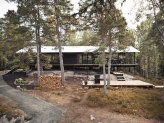 Лесной дачный дом в Швеции