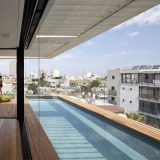 Городской дом с бассейном на крыше в Израиле