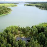 Деревянный лесной дом для отдыха в Финляндии