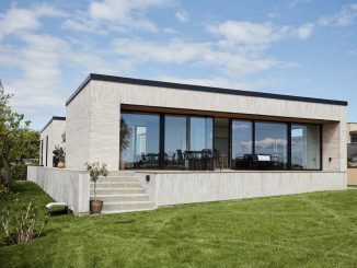Дом с видом на море в Дании