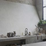 Лесной дом-скульптура из бетона в Мексике