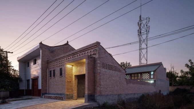 Red Brick Dwellings in Ezi Village 1 Простой кирпичный дом в китайской деревне