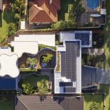 Пригородный дом с двориками в Австралии