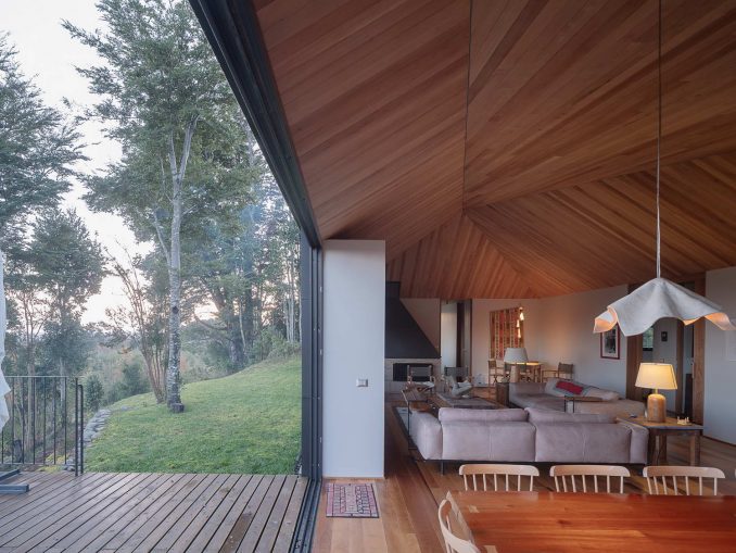 Лесной дачный дом в Чили 
