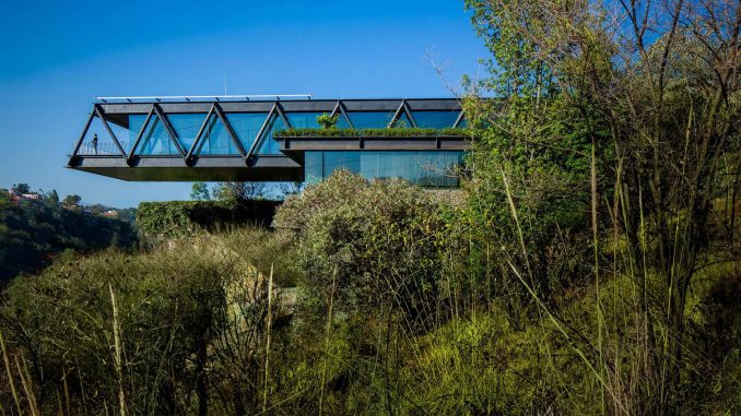 Консольный дом в Мексике, как "архитектурно-конструктивный элемент"