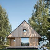 Лесной домик для отдыха у озера в Чехии