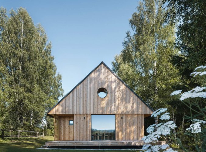 Лесной домик для отдыха у озера в Чехии 